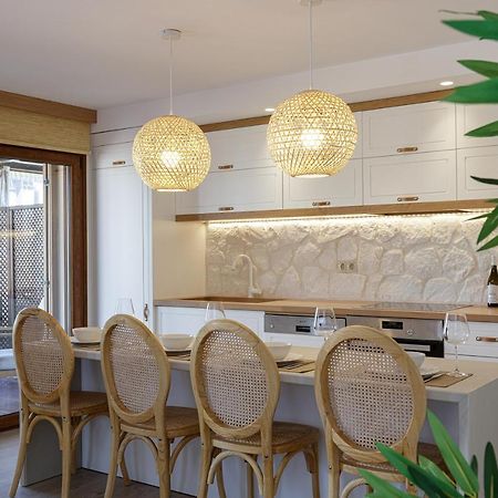 Galatás Villa Seashell -Wonderful Newly Renovated Villa On The Beach מראה חיצוני תמונה