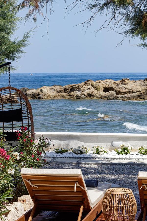 Galatás Villa Seashell -Wonderful Newly Renovated Villa On The Beach מראה חיצוני תמונה